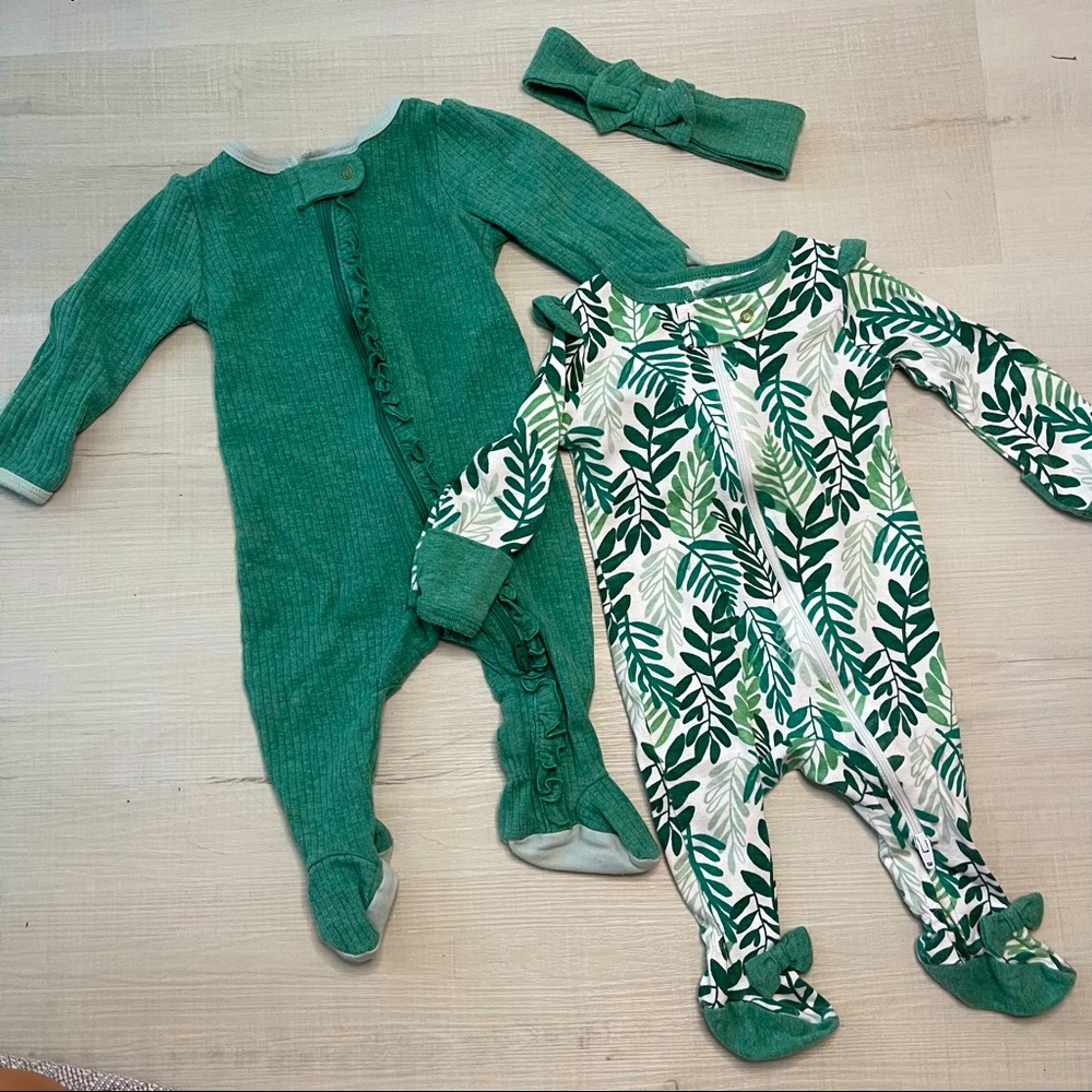 Baby Girl Pajamas with Matching Bow
